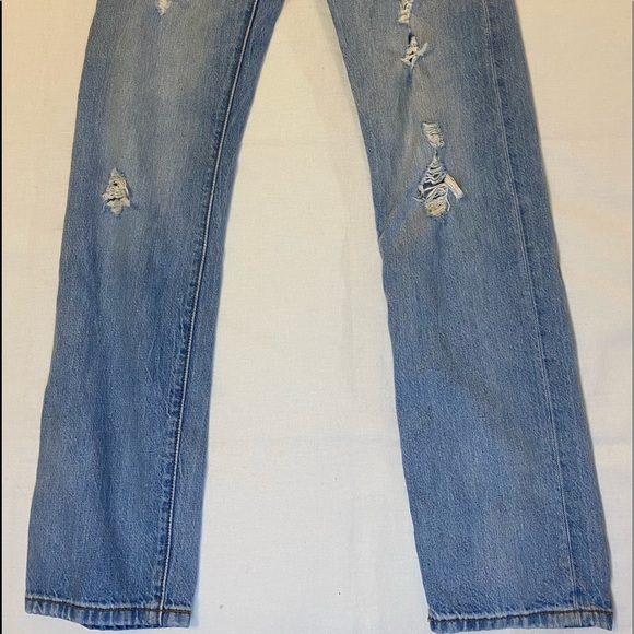 Levi’s 501 High Wasted Jeans - Picture 2 of 5